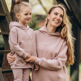 Džemperis vai Hūdijs MEITIŅA