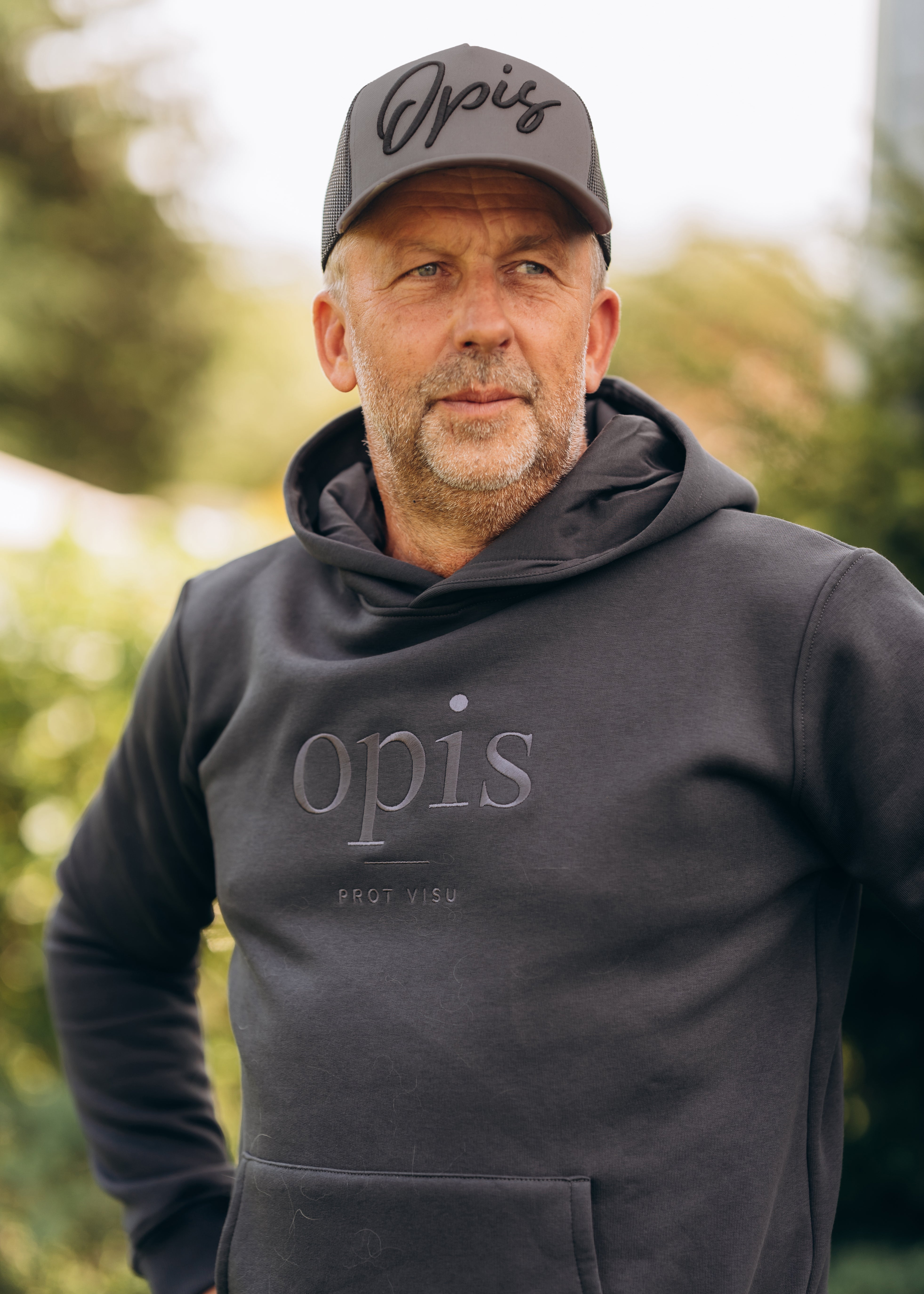 Džemperis vai Hūdijs OPIS. PROT VISU