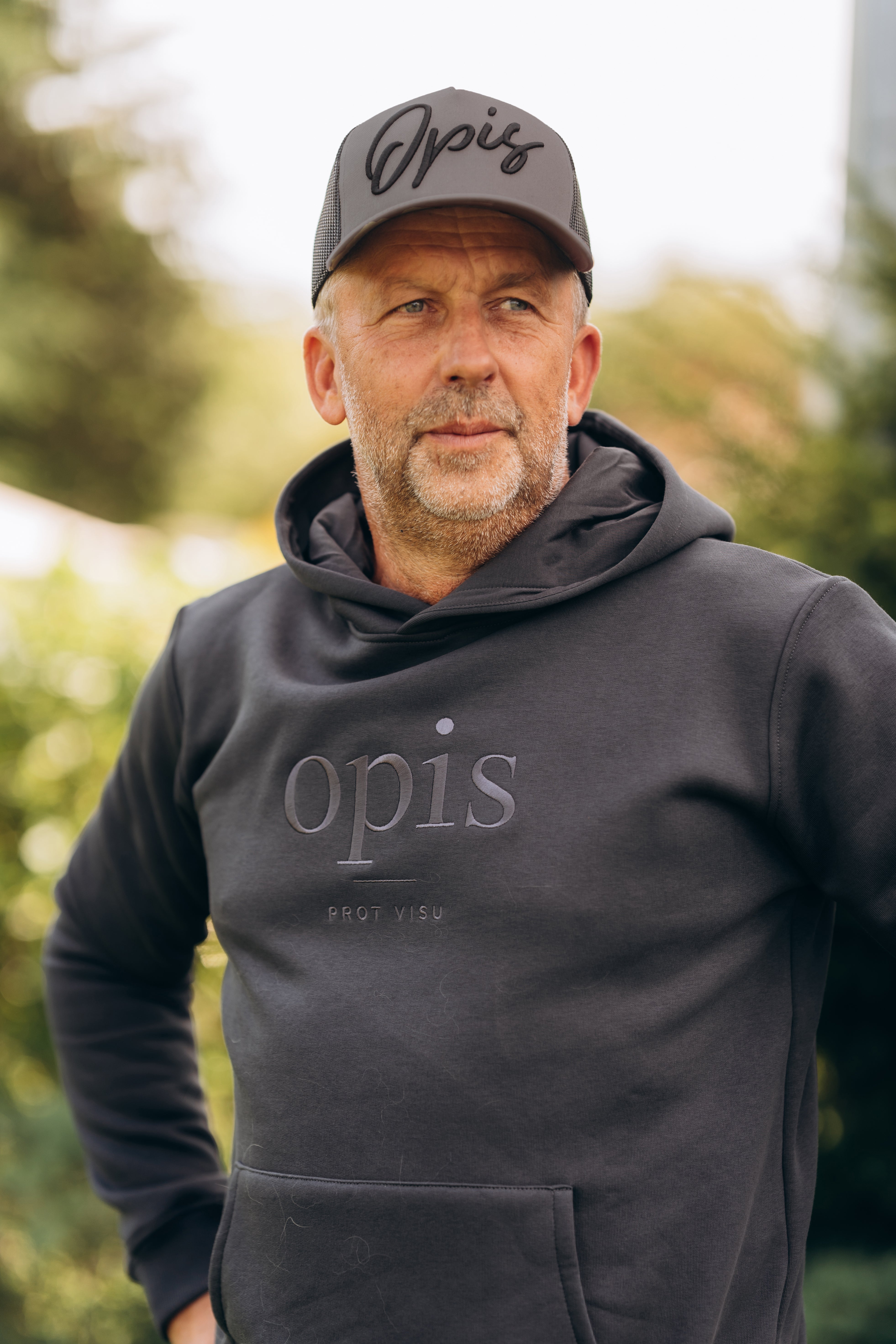 Džemperis vai Hūdijs OPIS. PROT VISU