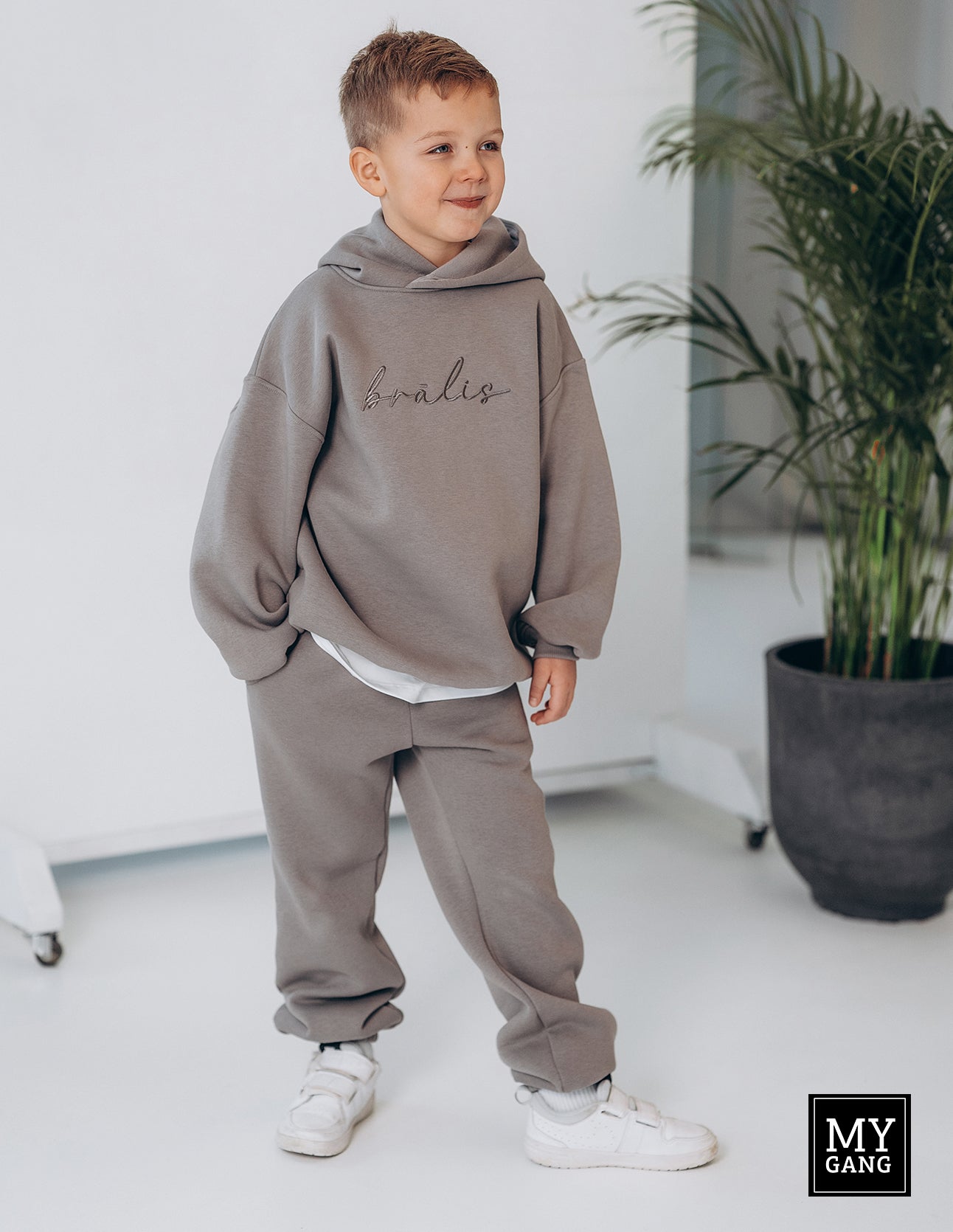 OVERSIZE Džemperis vai Hūdijs BRĀLIS