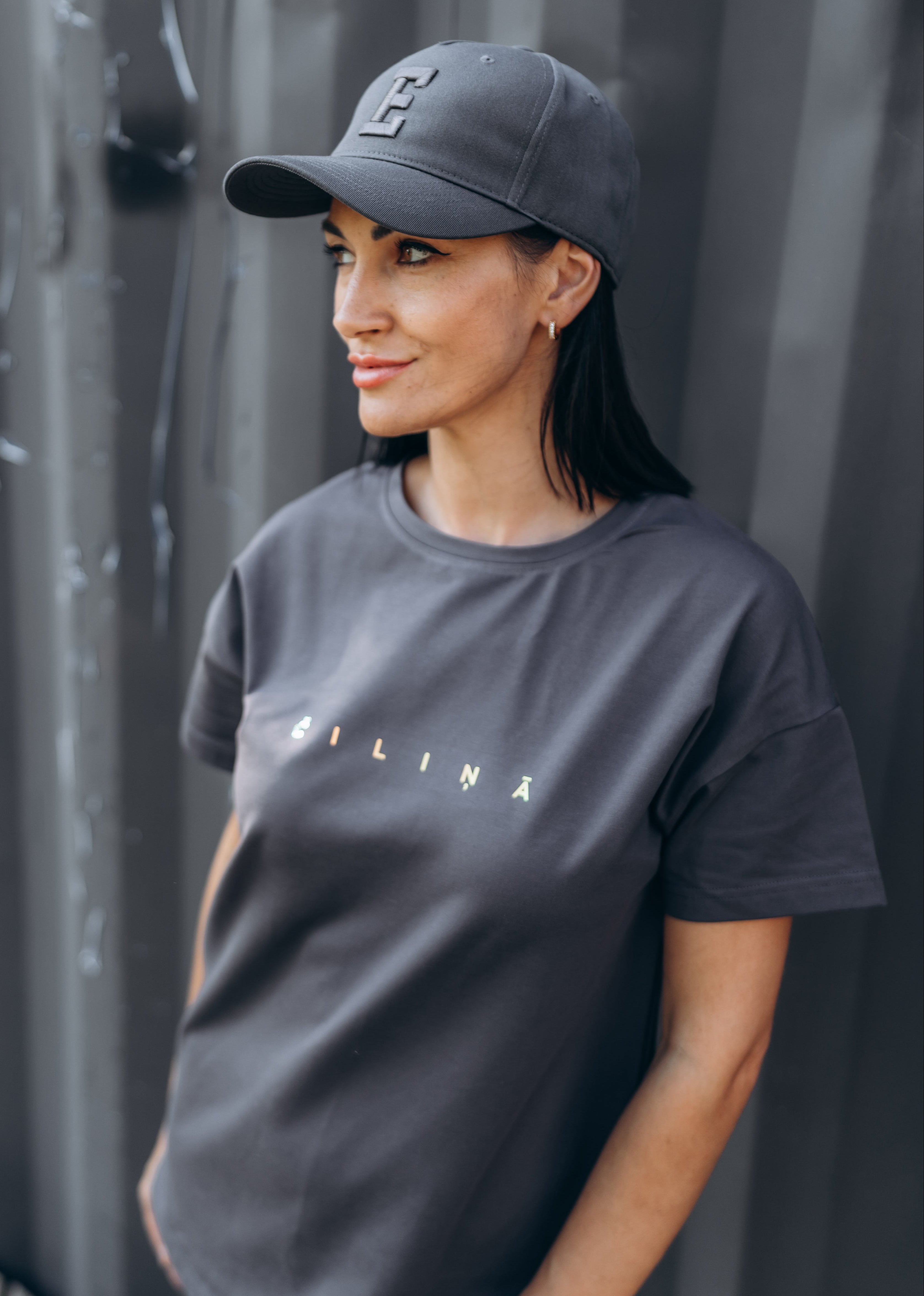Tumši pelēks OVERSIZE T-Krekls ČILIŅĀ (XL/XXL)