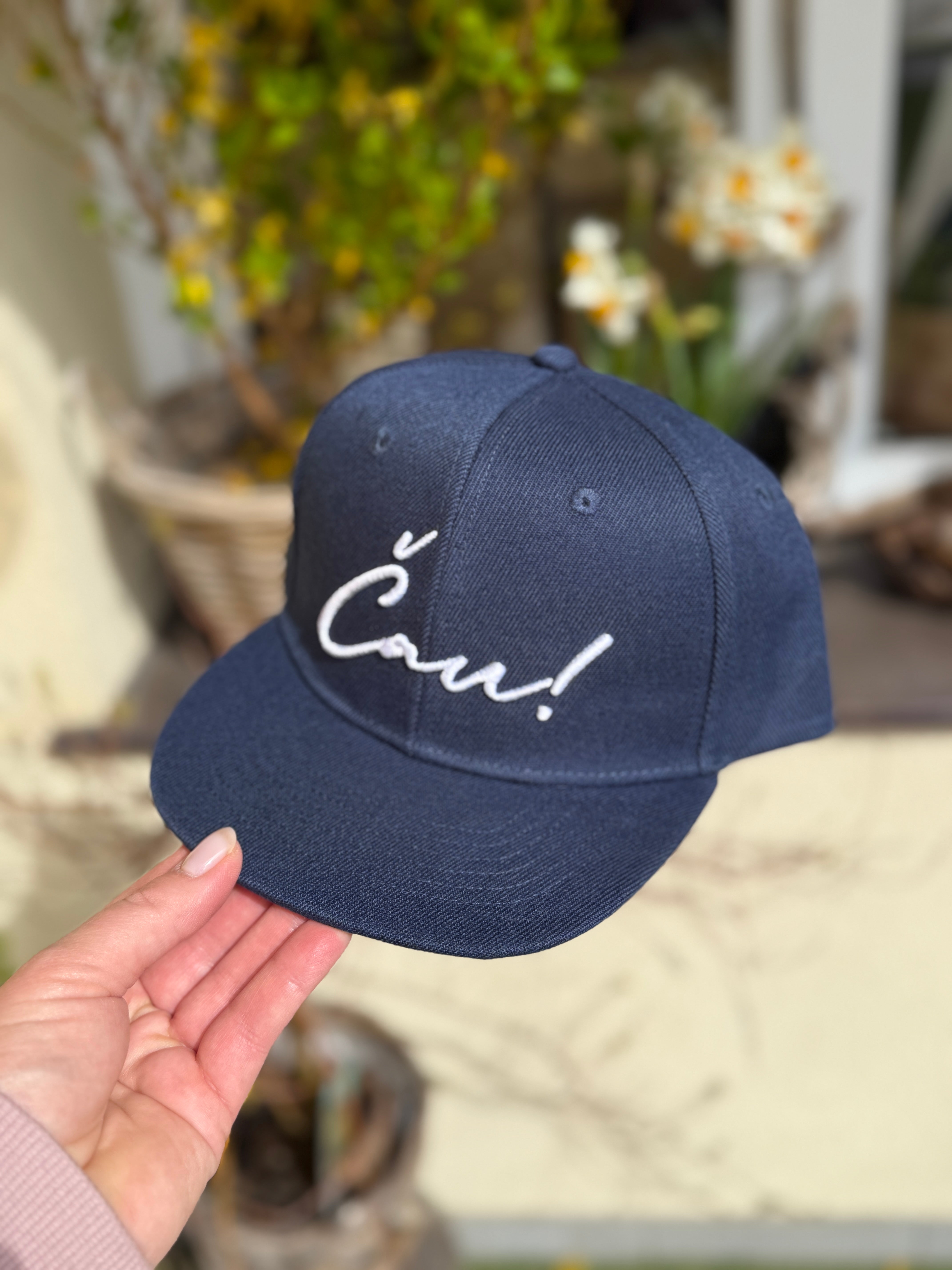 Cepure ČAU!